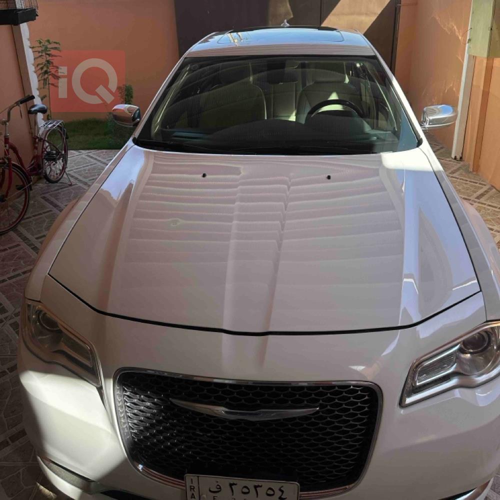 كرايسلر 300